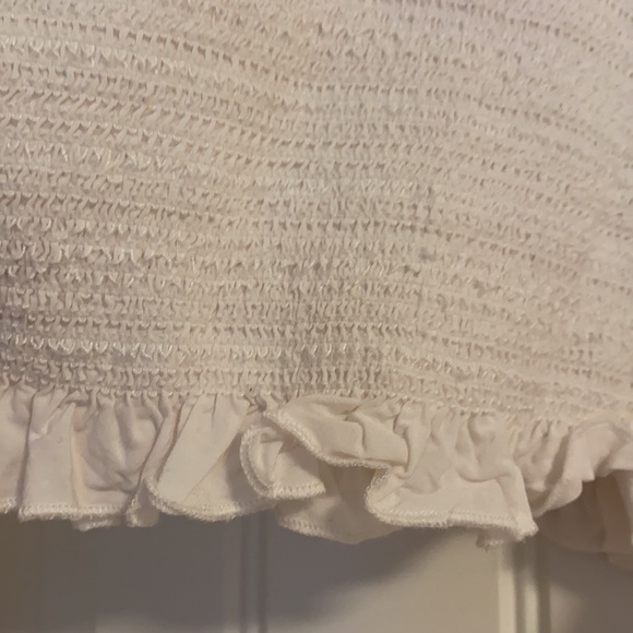 White crop top - The Latest Scoop - Picture 2 of 4